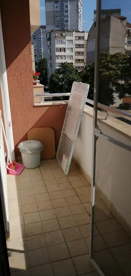 Cozy Apartament Naydenov Apartment Burgas